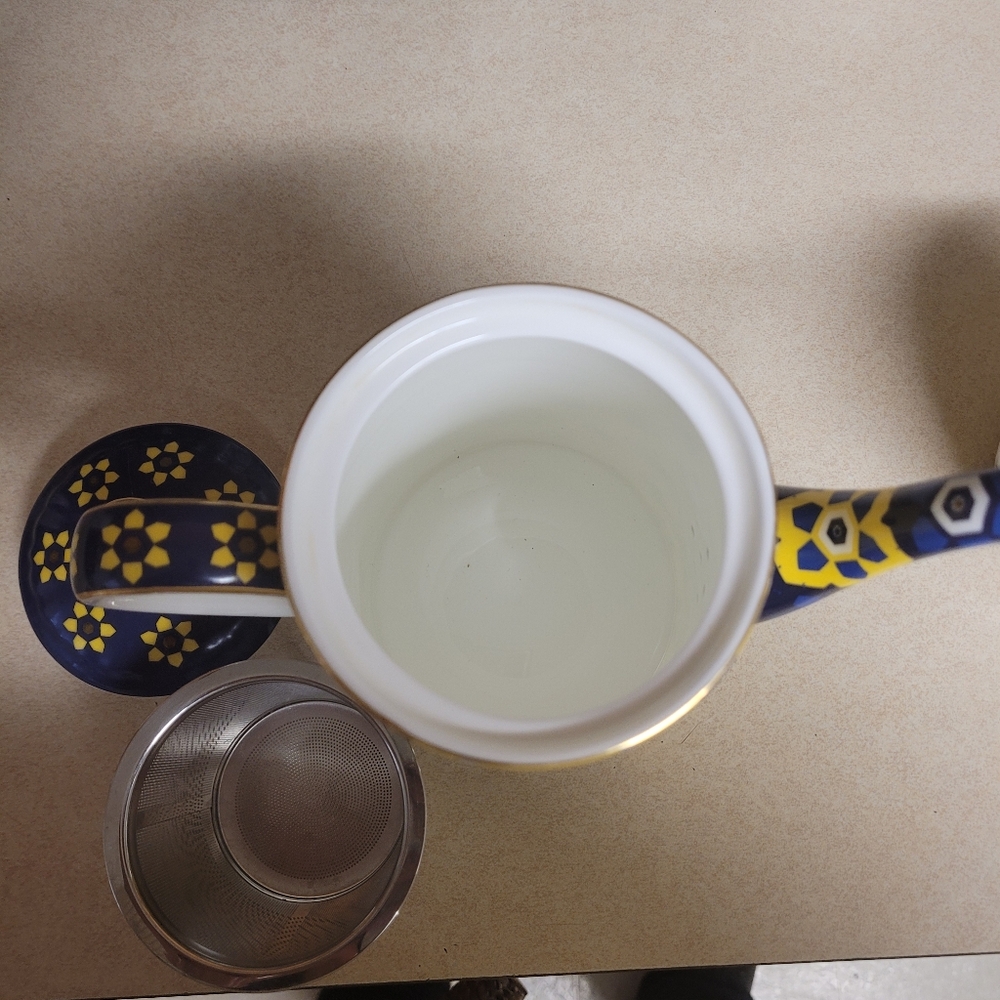 T2 tea teapot and tea mug - Picture 4 of 6